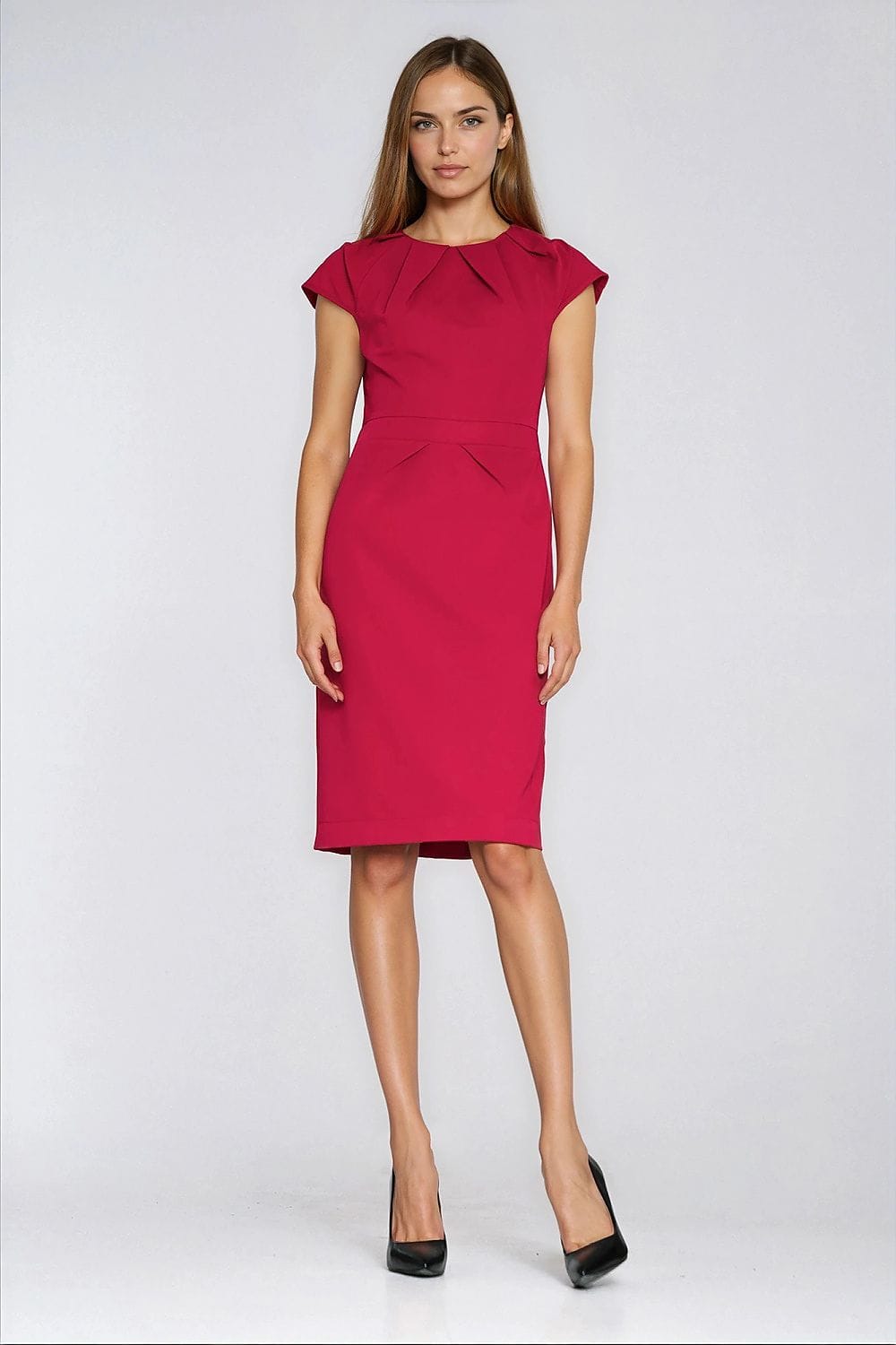 Robe cocktail moulante rouge midi élégante manches courtes idéale pour soirée chic ou évènement habillé