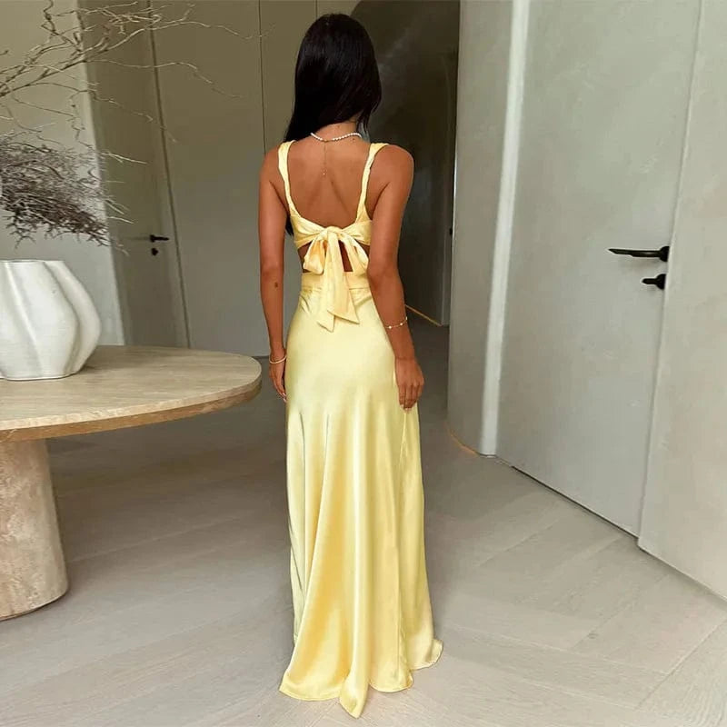 Robe longue dos nu satin jaune élégante pour soirée été, coupe fluide chic invitée mariage, noeud au dos