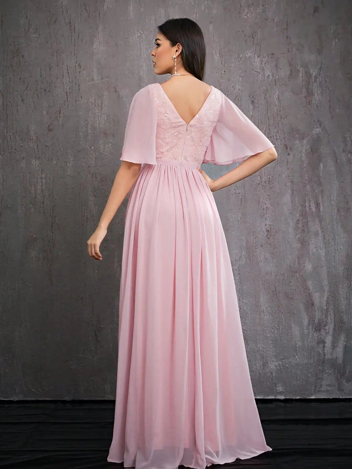 Robe invitée au mariage rose longue fendue