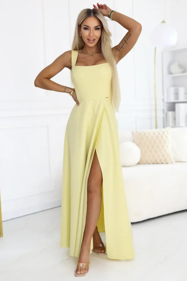 Robe jaune longue fendue élégante