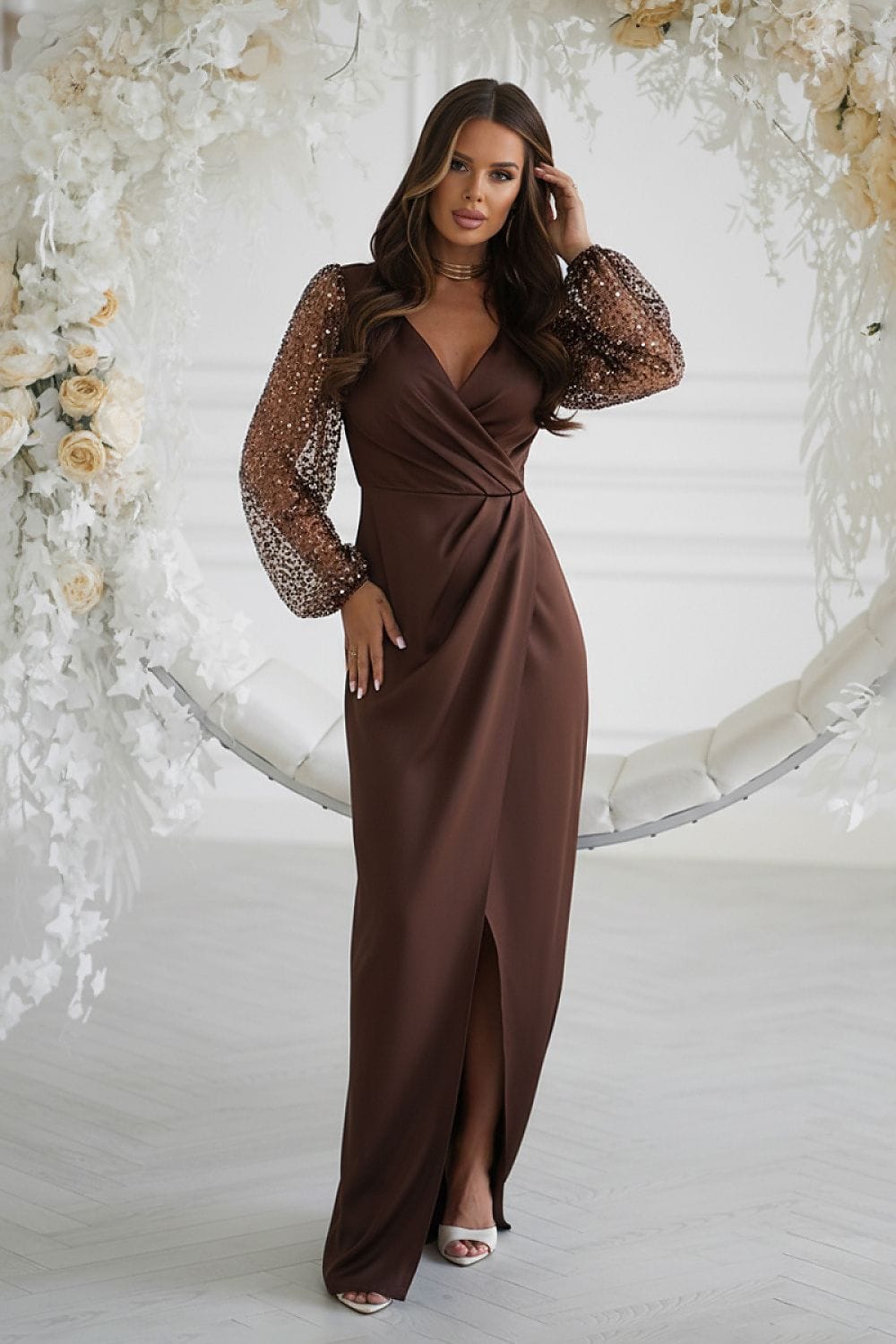 Robe de soirée longue marron chic manches longues transparentes femme élégante pour mariage invité automne