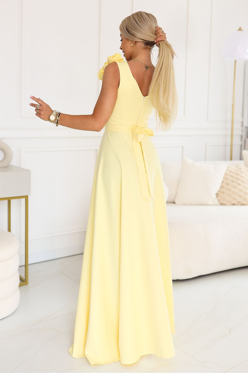 Robe longue été évasée jaune sans manches élégante parfaite pour mariage invité ou soirée chic femme