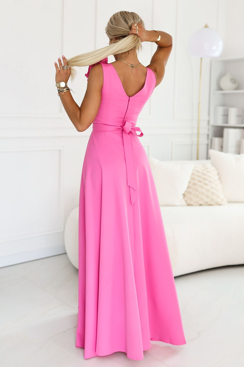 Robe longue rose dos nu chic pour soirée mariage invité élégante sans manches ceinture noeud dos
