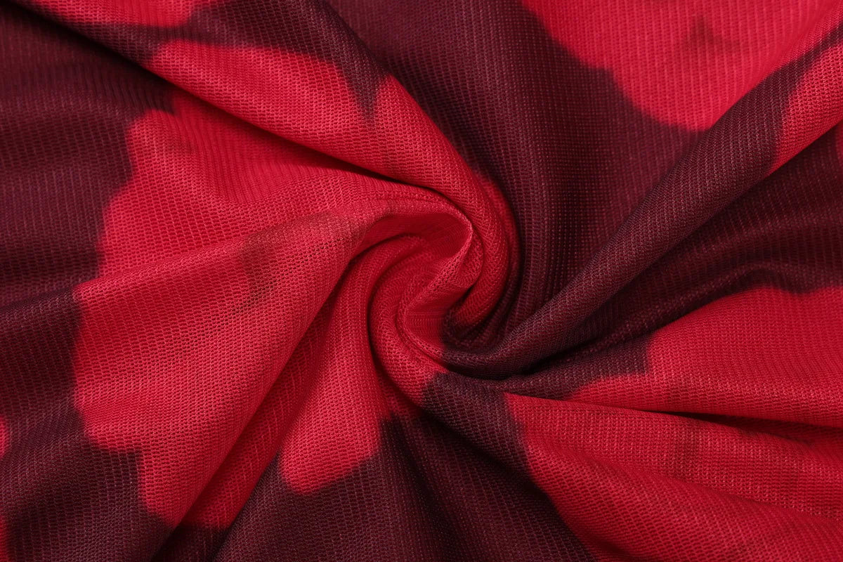 Robe de soirée chic rouge longue en tulle fluide femme élégante, tissu léger et agréable pour événement spécial