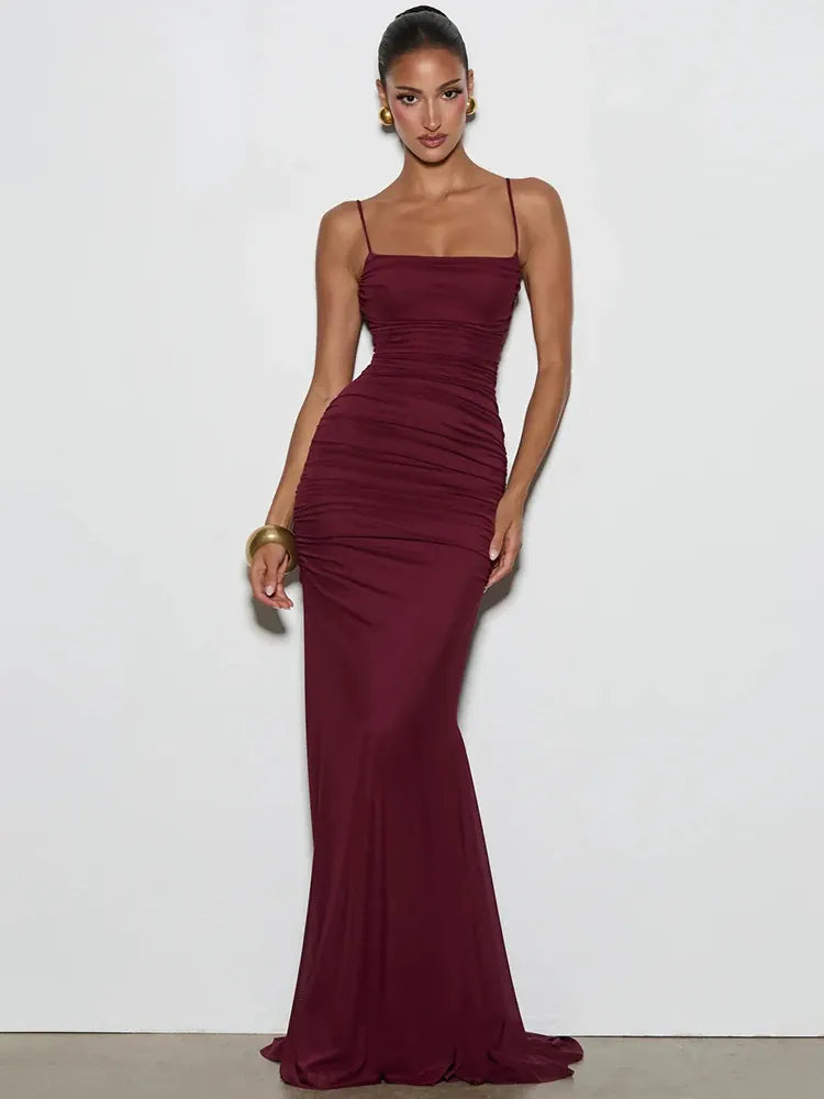 Robe longue moulante à bretelles fines et dos nu