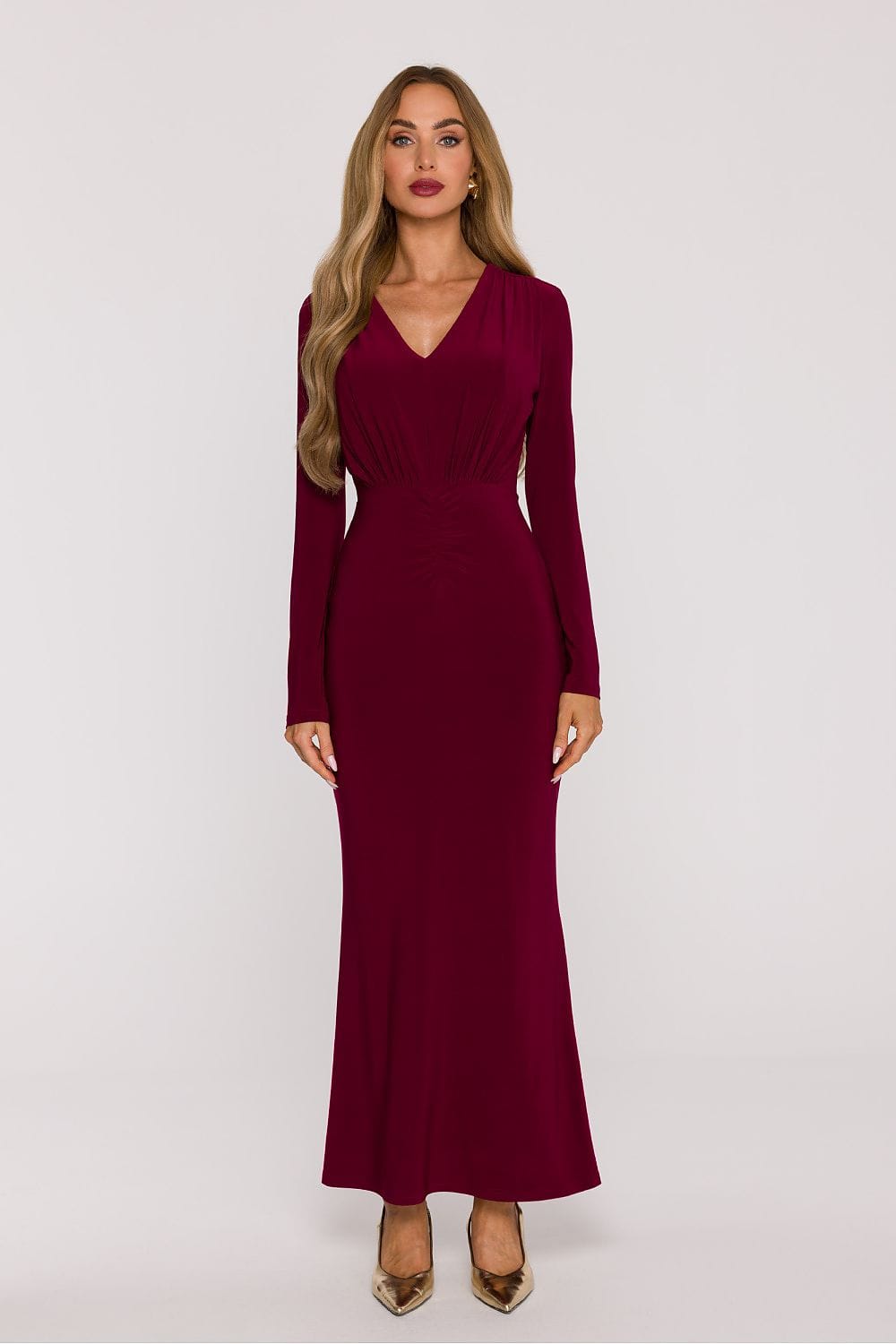 Robe longue soirée moulante bordeaux manches longues élégante pour mariage invitée chic automne hiver