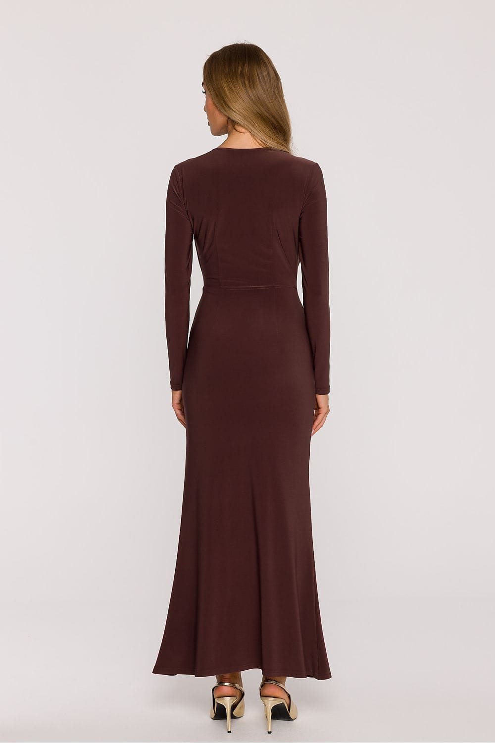 Robe de soirée chic longue marron manches longues moulante élégante pour évènement habillé dos vue arrière