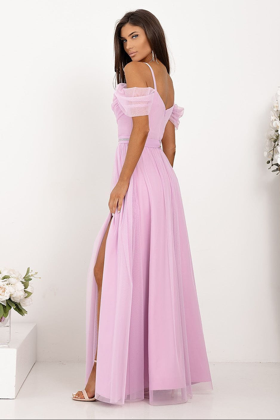 Robe de soirée longue fendue rose poudré style bohème chic décolleté off shoulder manches courtes élégante