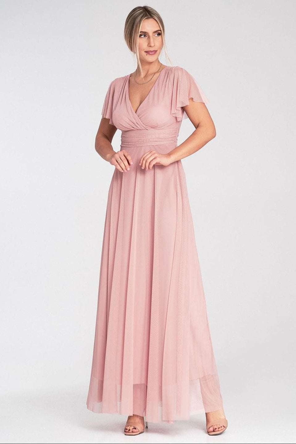 Robe demoiselle d'honneur longue rose poudré fluide manches courtes chic pour mariage invité été