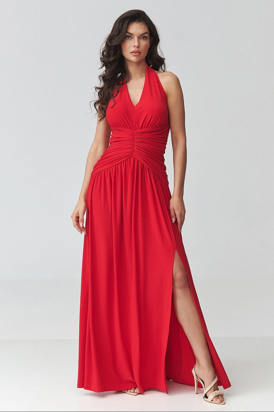 Robe de soirée chic longue rouge fendue décolleté dos nu élégante pour mariage invité ou cocktail élégant