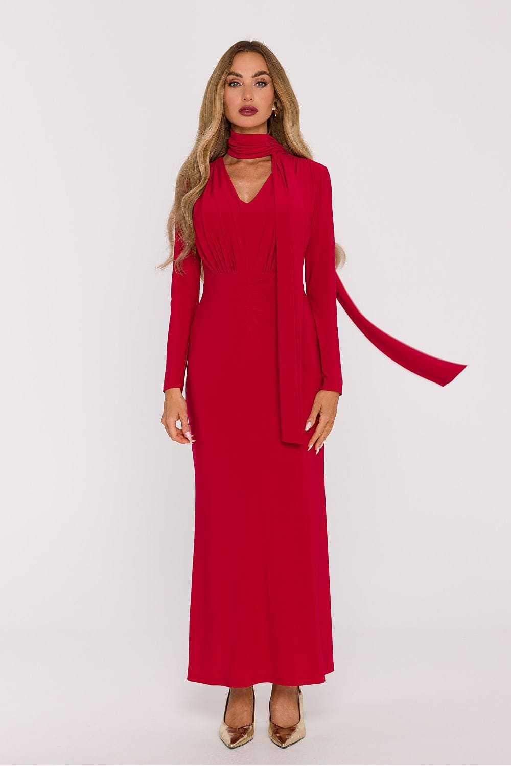 Robe de soirée chic longue rouge moulante manches longues décolleté femme élégante idéale mariage invité