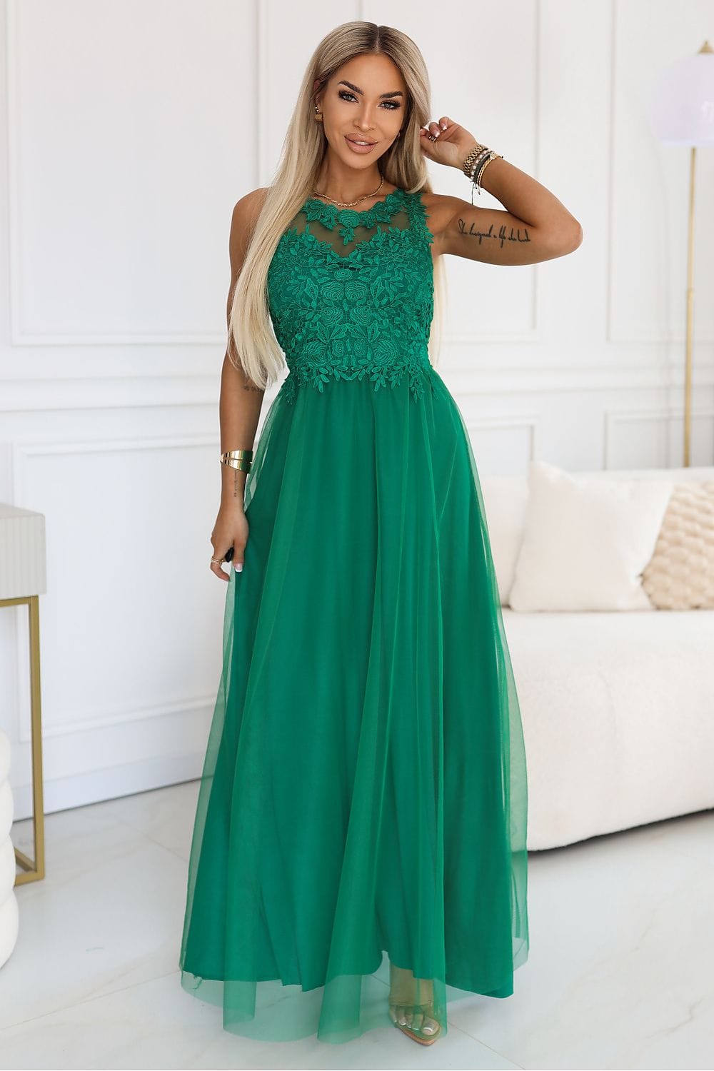 Robe de soirée longue bohème verte sans manches pour mariage invité chic, dentelle et jupe fluide élégante