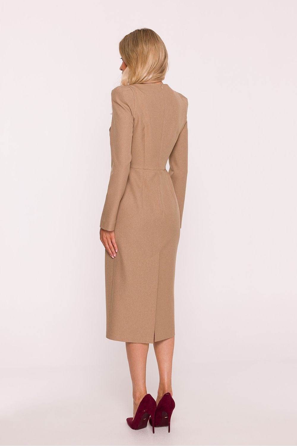 Robe midi beige chic manches longues droite élégante pour soirée habillée automne hiver femme tendance