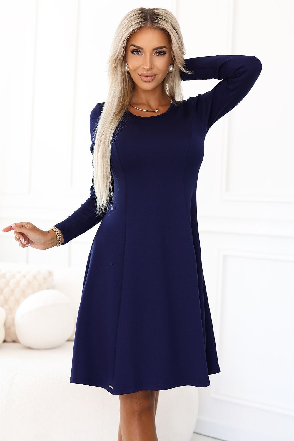 Robe de soirée chic bleu manches longues trapèze élégante midi idéale pour mariage ou cocktail élégant