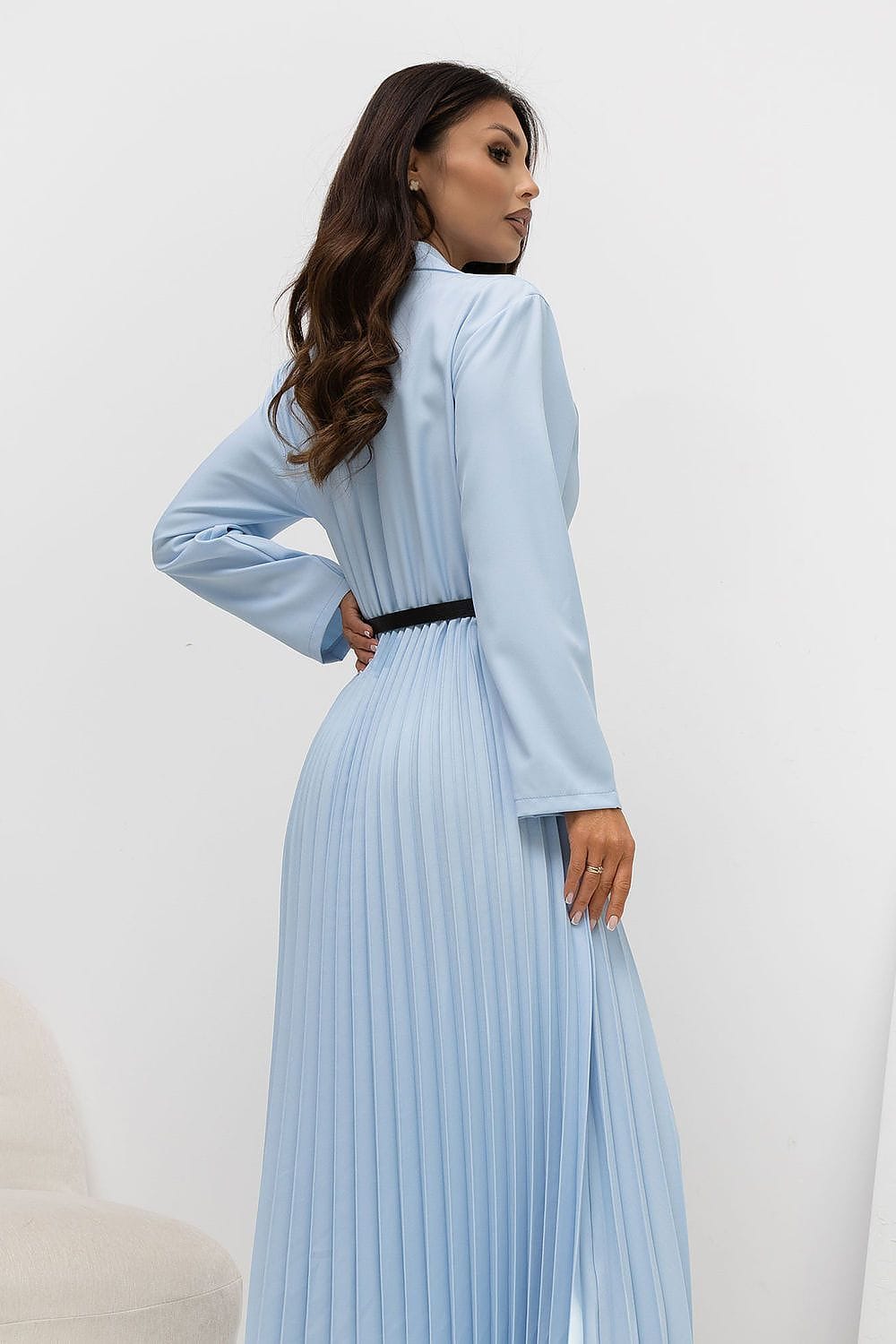 Robe de soirée chic longue bleu manches longues plissée fluide élégante pour invitation mariage