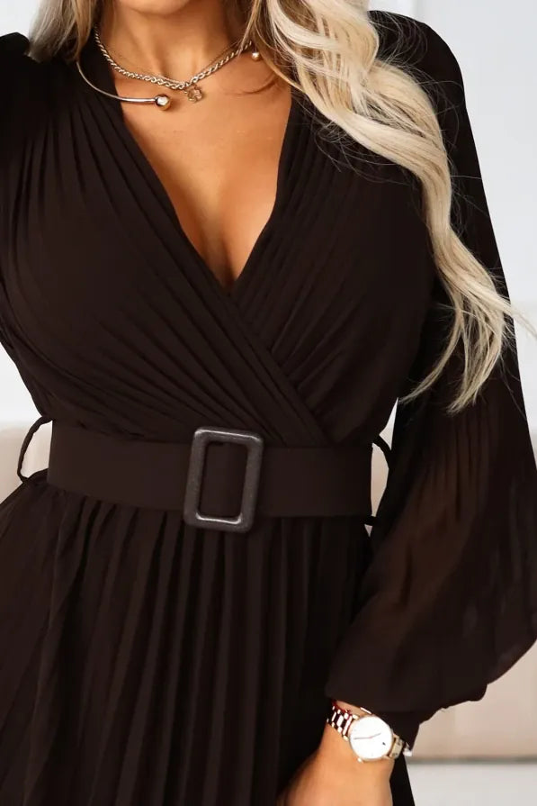 Robe plissée marron longue manches longues