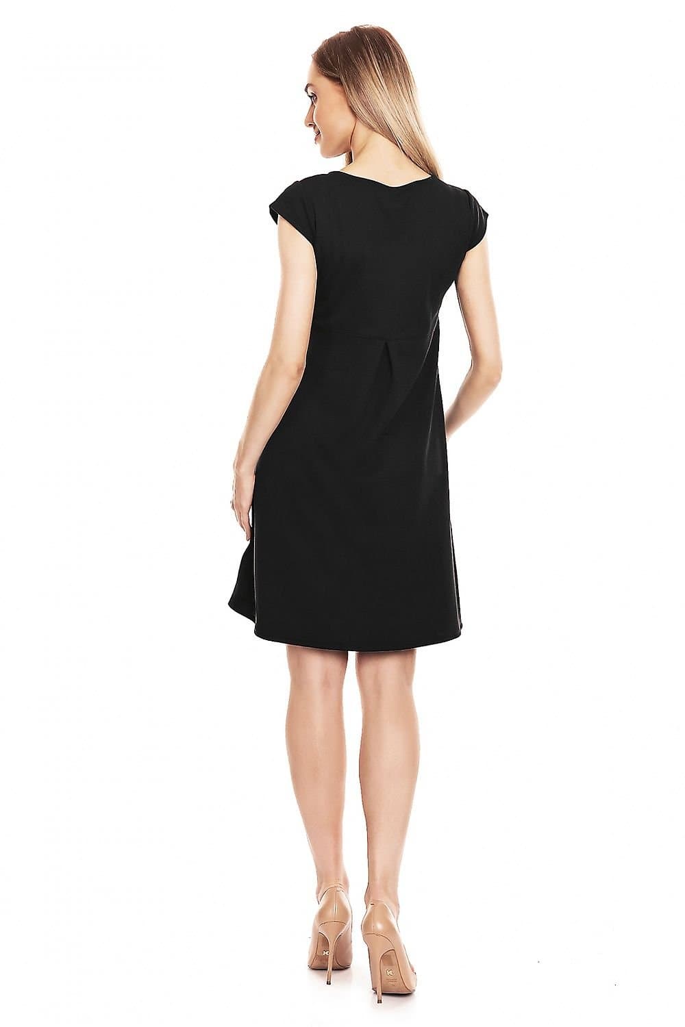 Robe de grossesse été chic noire courte à manches courtes et encolure dégagée, idéale pour un confort quotidien ou une soirée décontractée.