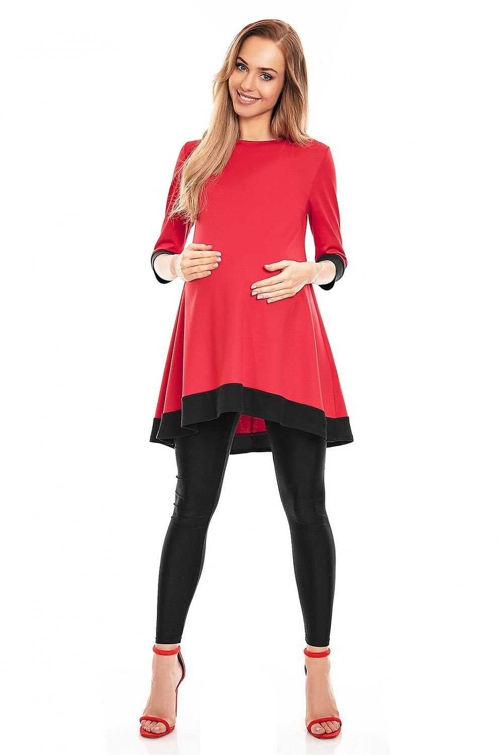Robe de grossesse rouge chic et confortable, idéale pour cocktail ou événements, manches longues, silhouette trapèze.